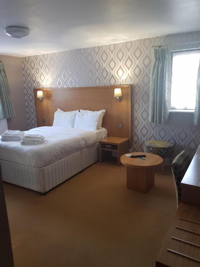 Marsh Farm Hotel Σουίντον Εξωτερικό φωτογραφία
