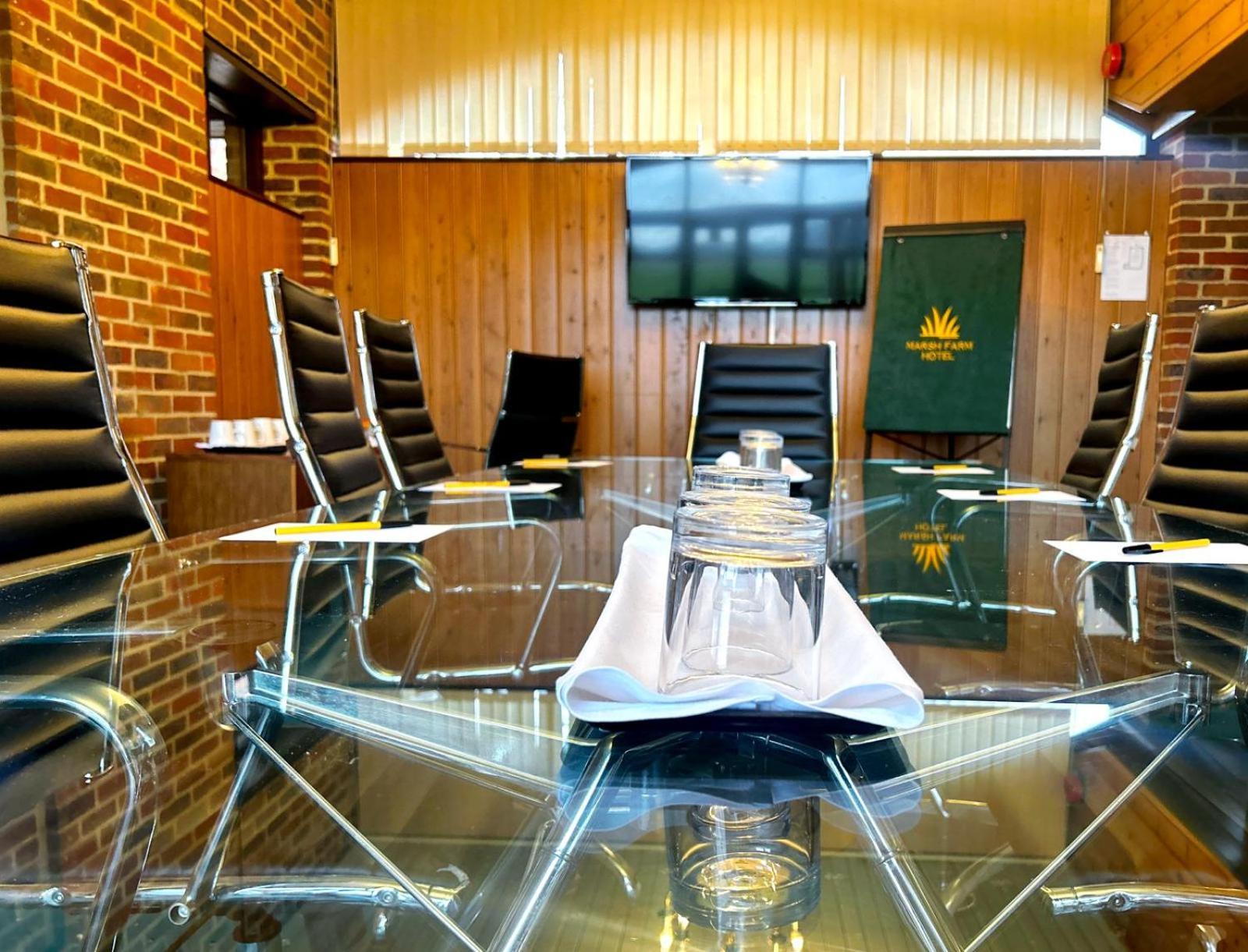 Marsh Farm Hotel Σουίντον Εξωτερικό φωτογραφία