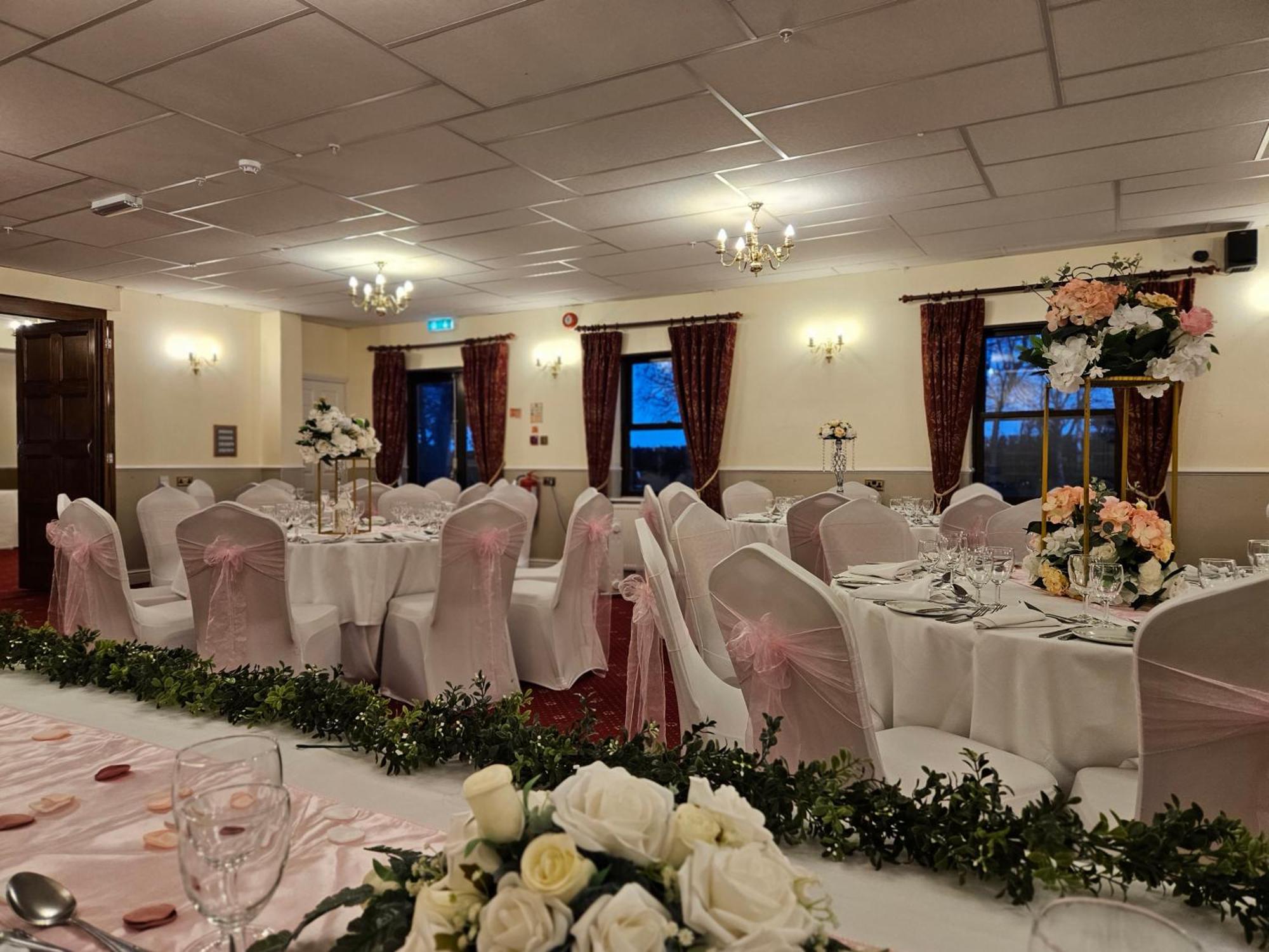 Marsh Farm Hotel Σουίντον Εξωτερικό φωτογραφία