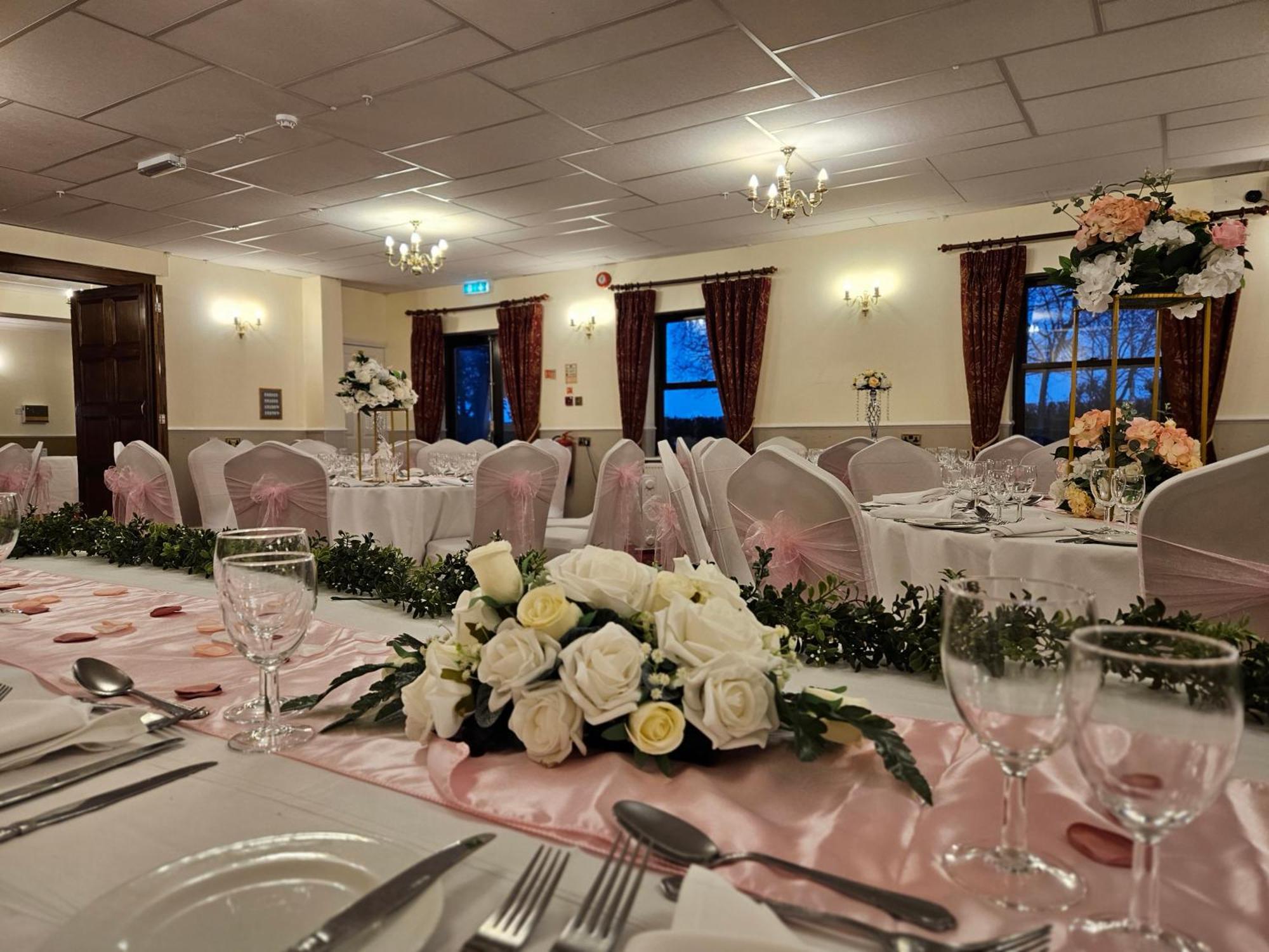 Marsh Farm Hotel Σουίντον Εξωτερικό φωτογραφία